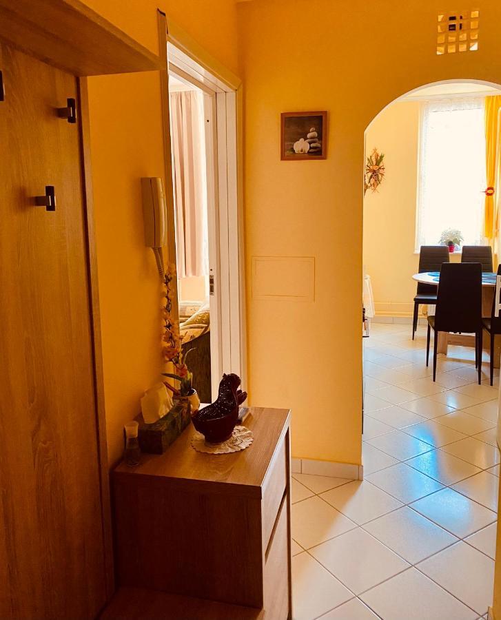 Victoria Apartman Эгер Экстерьер фото